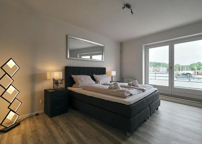 Schiffbruecke 아파트 *